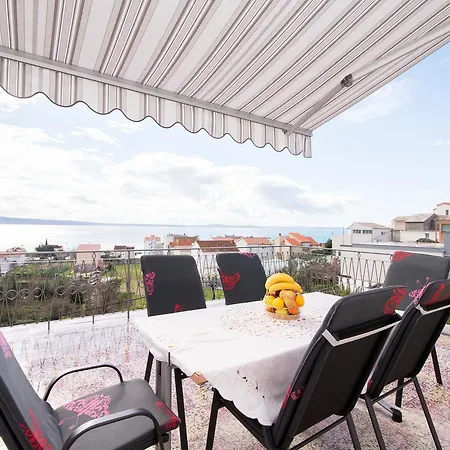 Apartment Seventh Heaven Podstrana Buitenkant foto