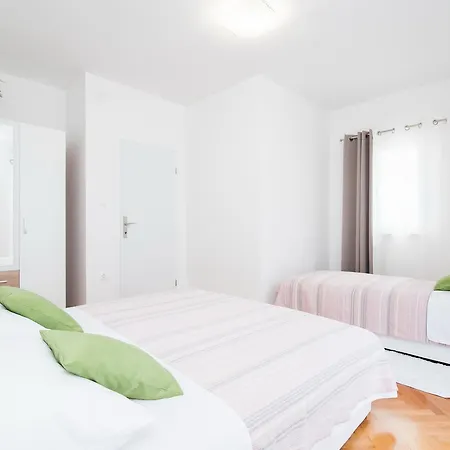 Apartment Seventh Heaven Podstrana Buitenkant foto